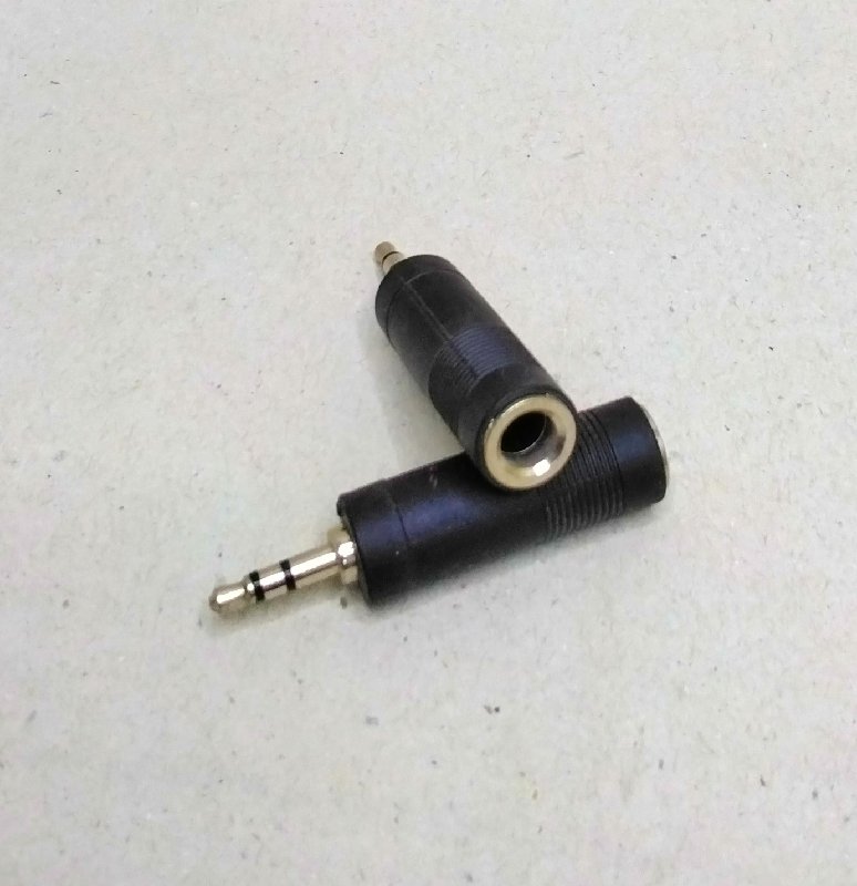 male _female audio adaptor
